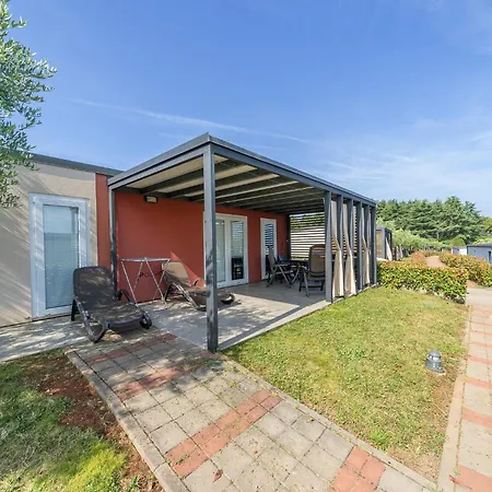 Eurocamp Mobile Homes Kastanija Camping