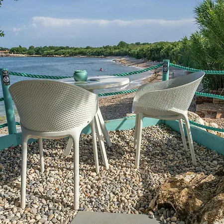 Eurocamp Mobile Homes Kastanija Camping *