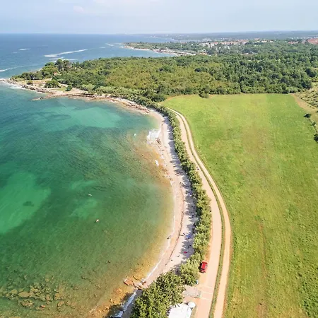 Eurocamp Mobile Homes Kastanija Parque de Campismo Novigrad Istria